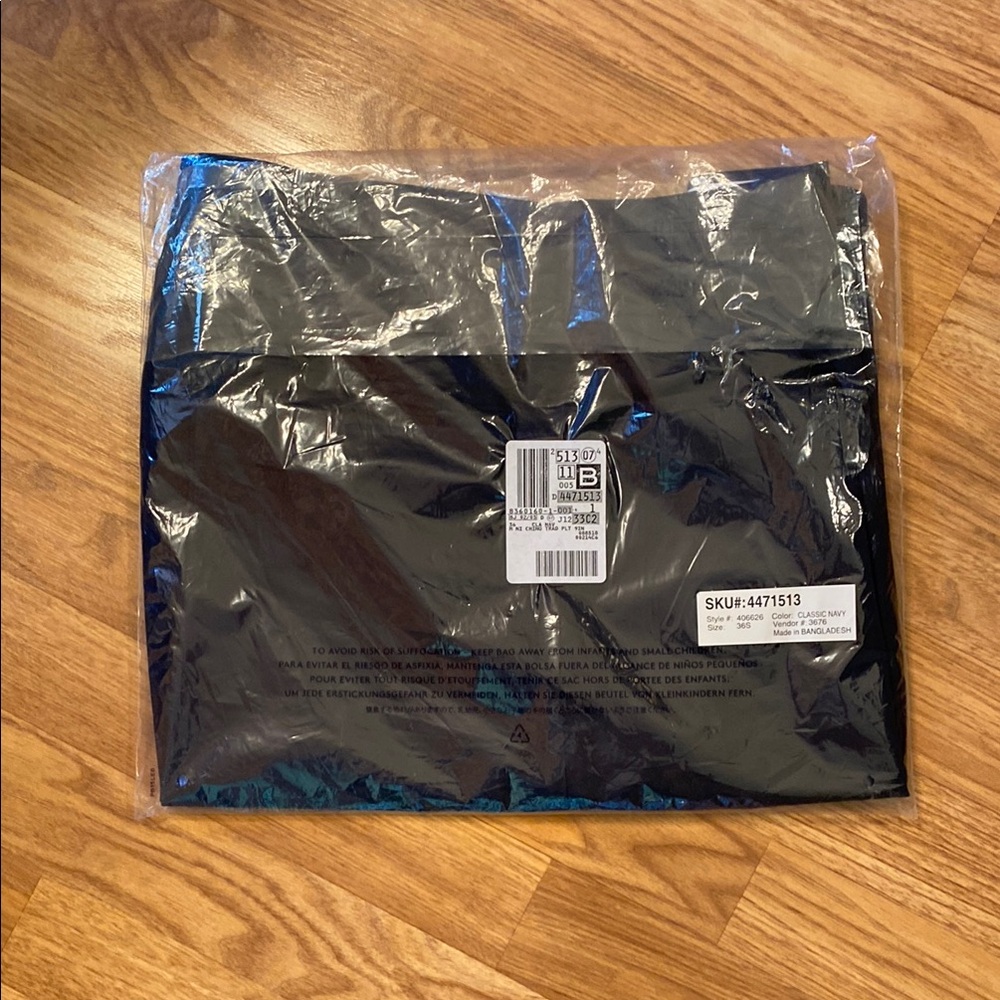 Classic Navy Chino Traditional Pleat Shorts. Lands End